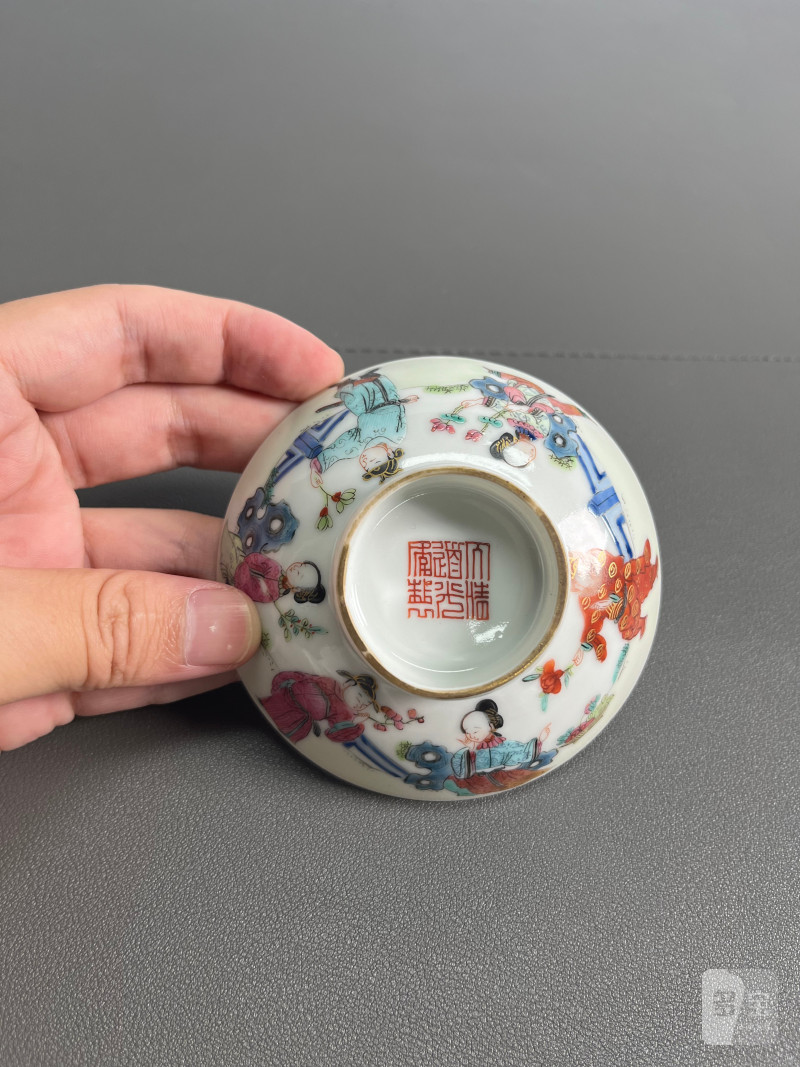 清道光  粉彩“十二花神”图盖碗 - 图11
